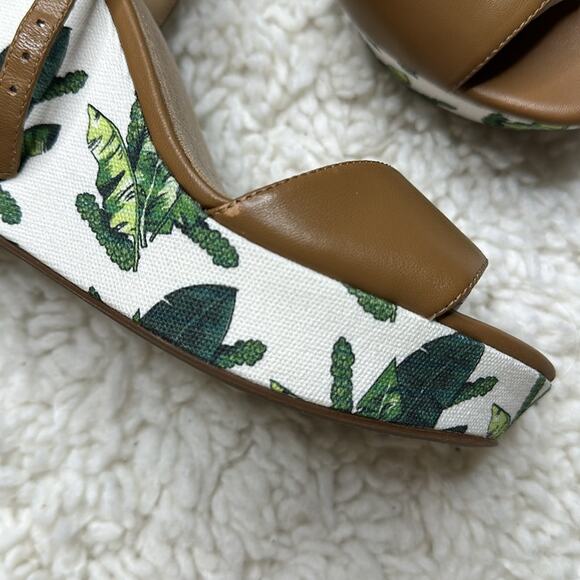 Got It Love it Palm Leaf Vacation Wedge Heels - Picture 8 of 10